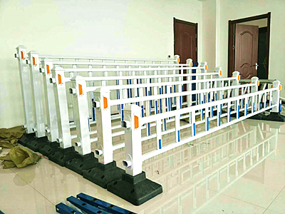 都会交通护栏图片4