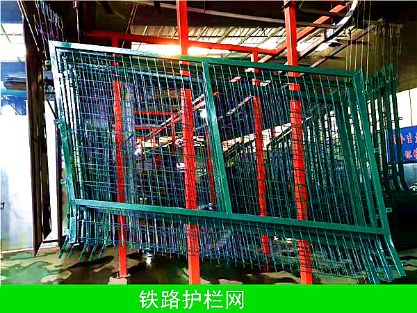 8002铁路护拦网图片2