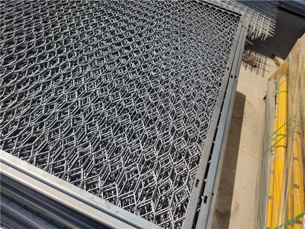 南京钢板网护栏网图片3