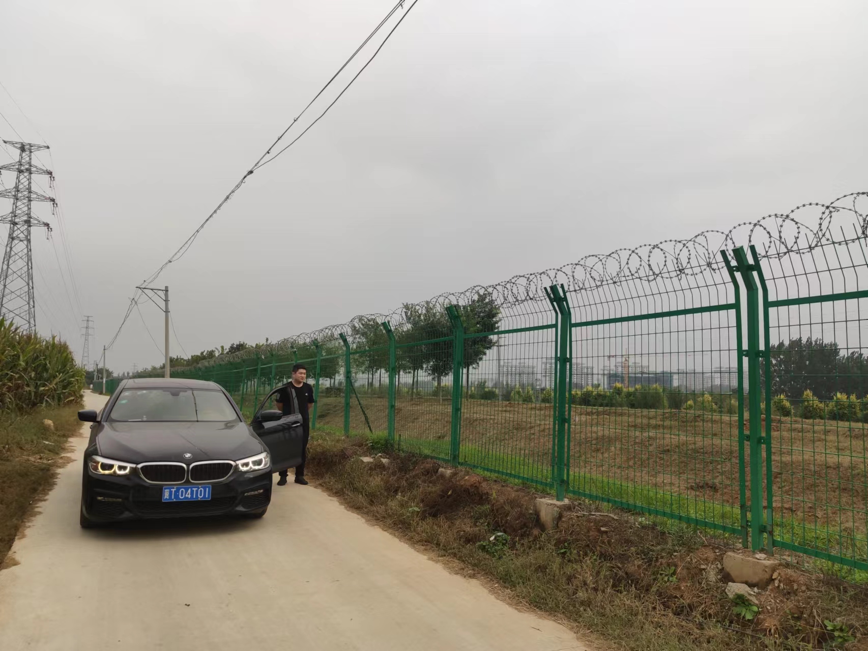 河流护栏网图片7